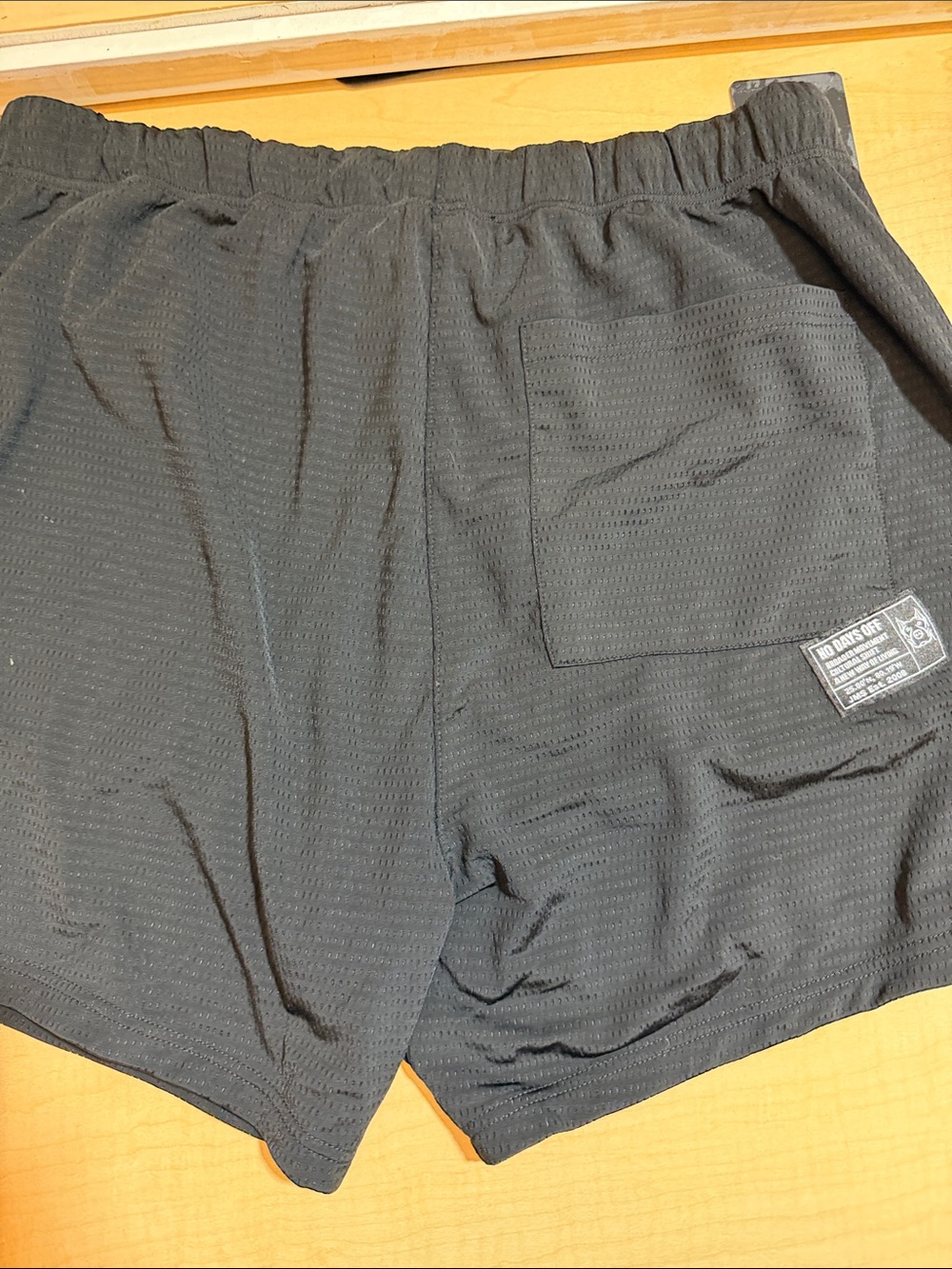 No Days Off training shorts XL like new shadow dog - Picture 2 of 2